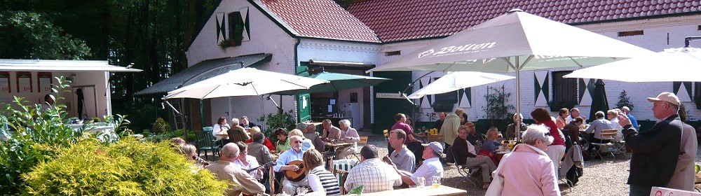 Landcafe Streithof | Willich | Kaffee + Kuchen | Terrasse | Veranstaltungsräume | Streichelzoo | Spielplatz | Frühstücksbüffet