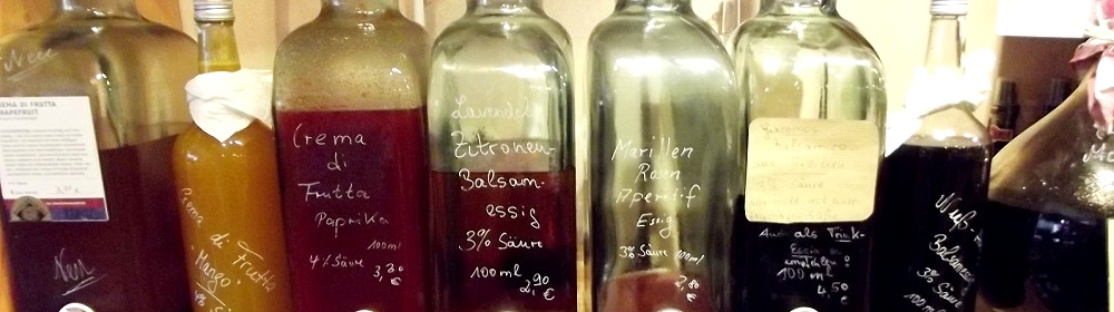 Ratinger Fäßchen | Anspruchsvolle Präsente | Liköre | Essig | Whiskey | Pralinen | Gewürze | Delikatessen | Spirituosen | Wein | Sekt